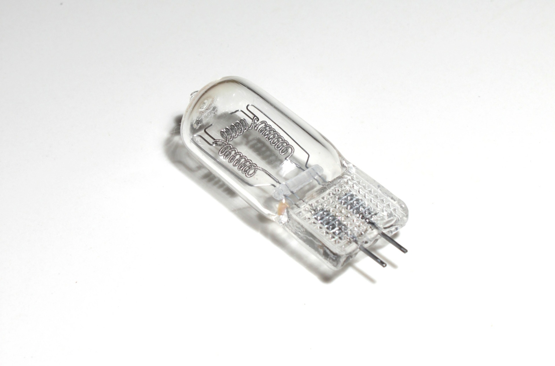Knowledge Base | Ban on fluorescent lamps | Halogen-Pin