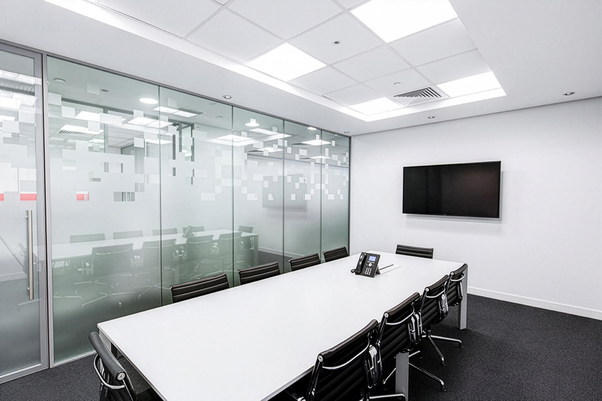 Knowledge Base | CIE – the International Commission on Illumination | Lighting in a meeting room