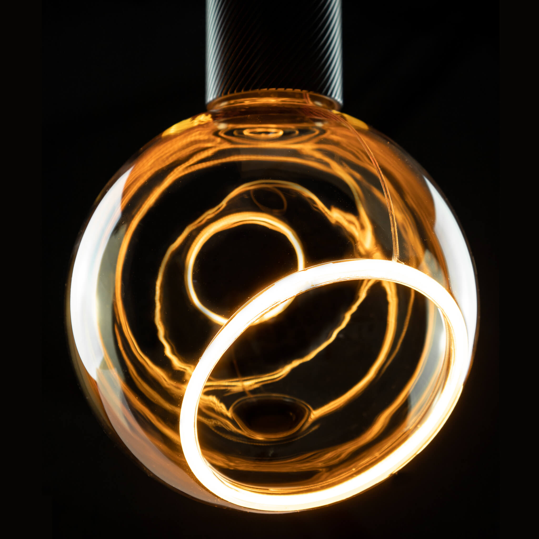 LED Floating Globe 150 golden 45°, 55031