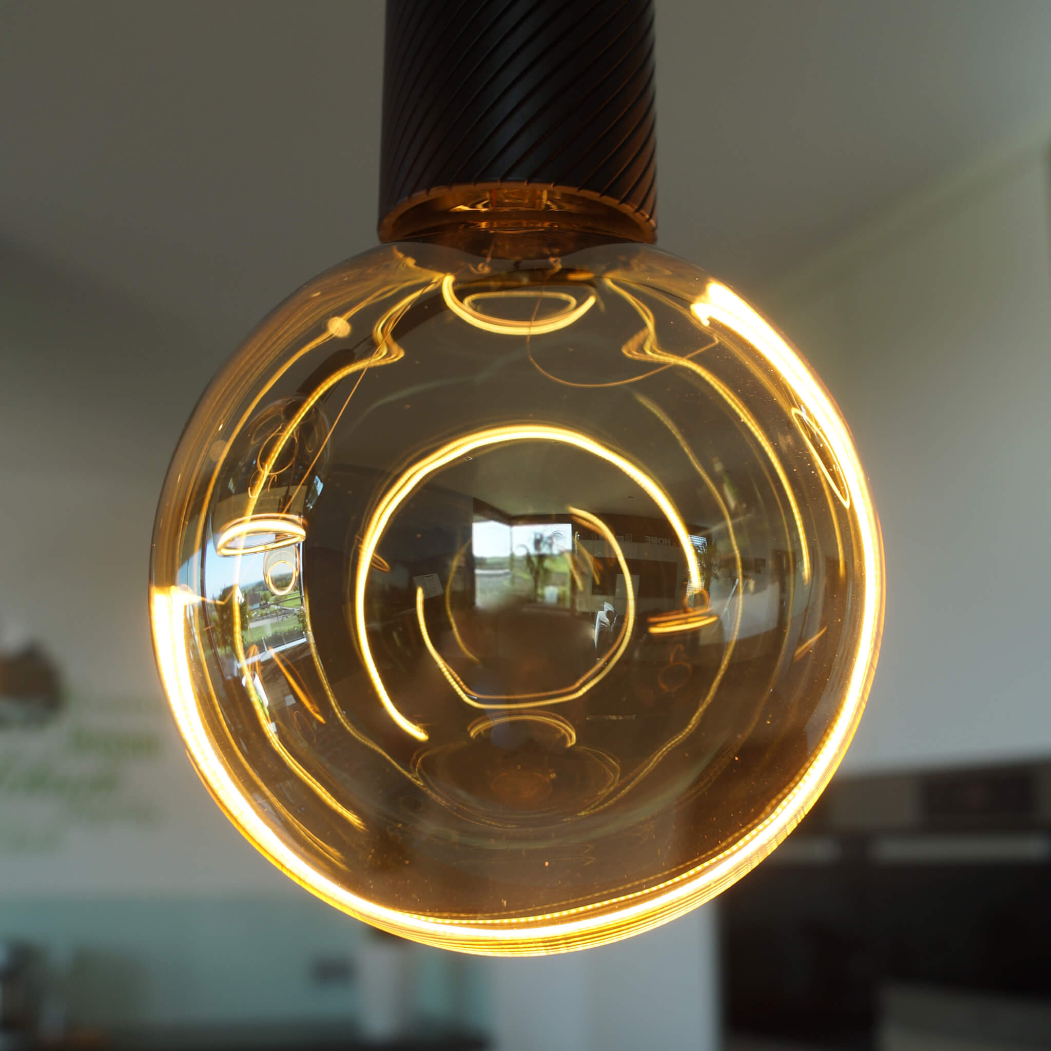LED Illusion Globe 125 crescent slanting smokey grau | 55479
