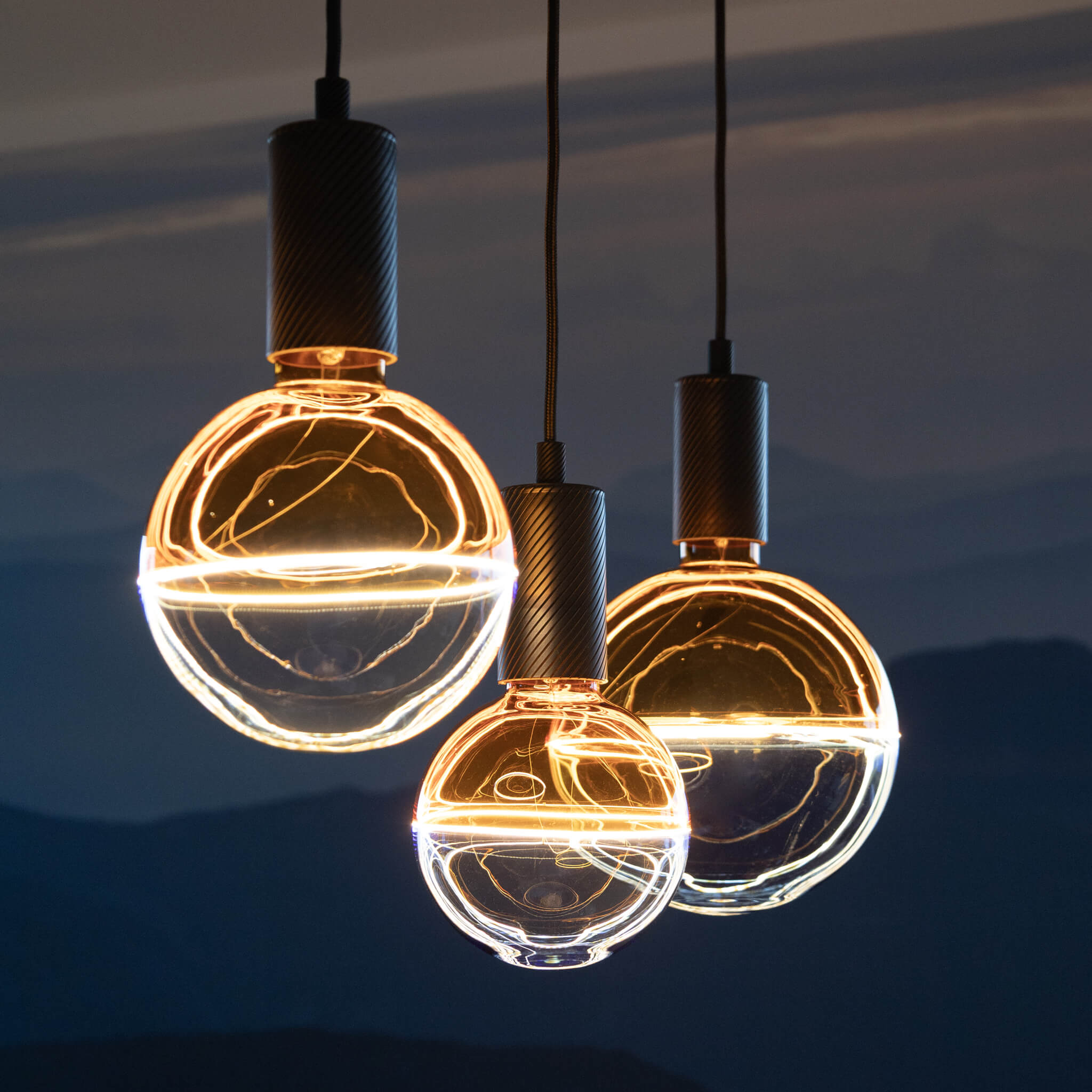 LED Illusion Globe 127 2tones bernstein blau | 55122