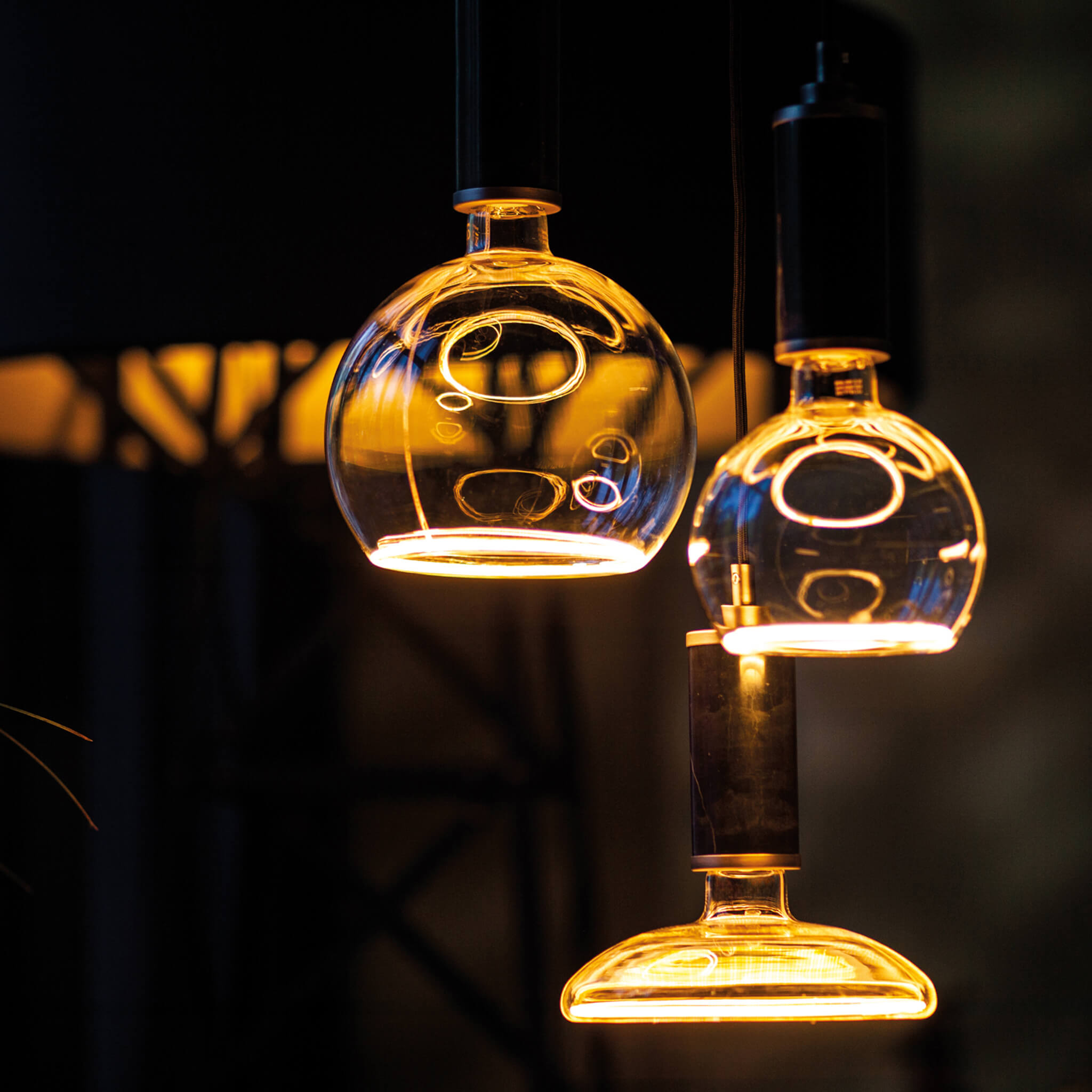 55057 LED Floating Globe 150 smokey grey