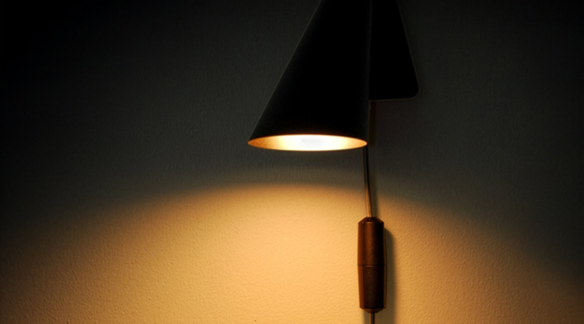Knowledge Base | Light colour and its impact on our lives | Light colors 2200–2700 Kelvin