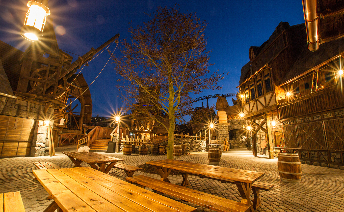 Reference image from Phantasialand in Brühl, outdoor lighting