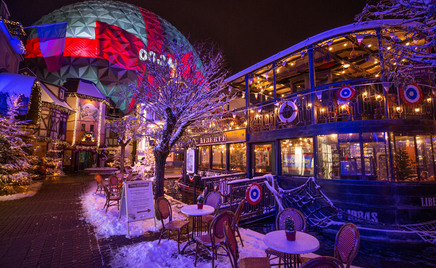 Reference image of Europapark in Rust, outdoor lighting and night-time atmosphere